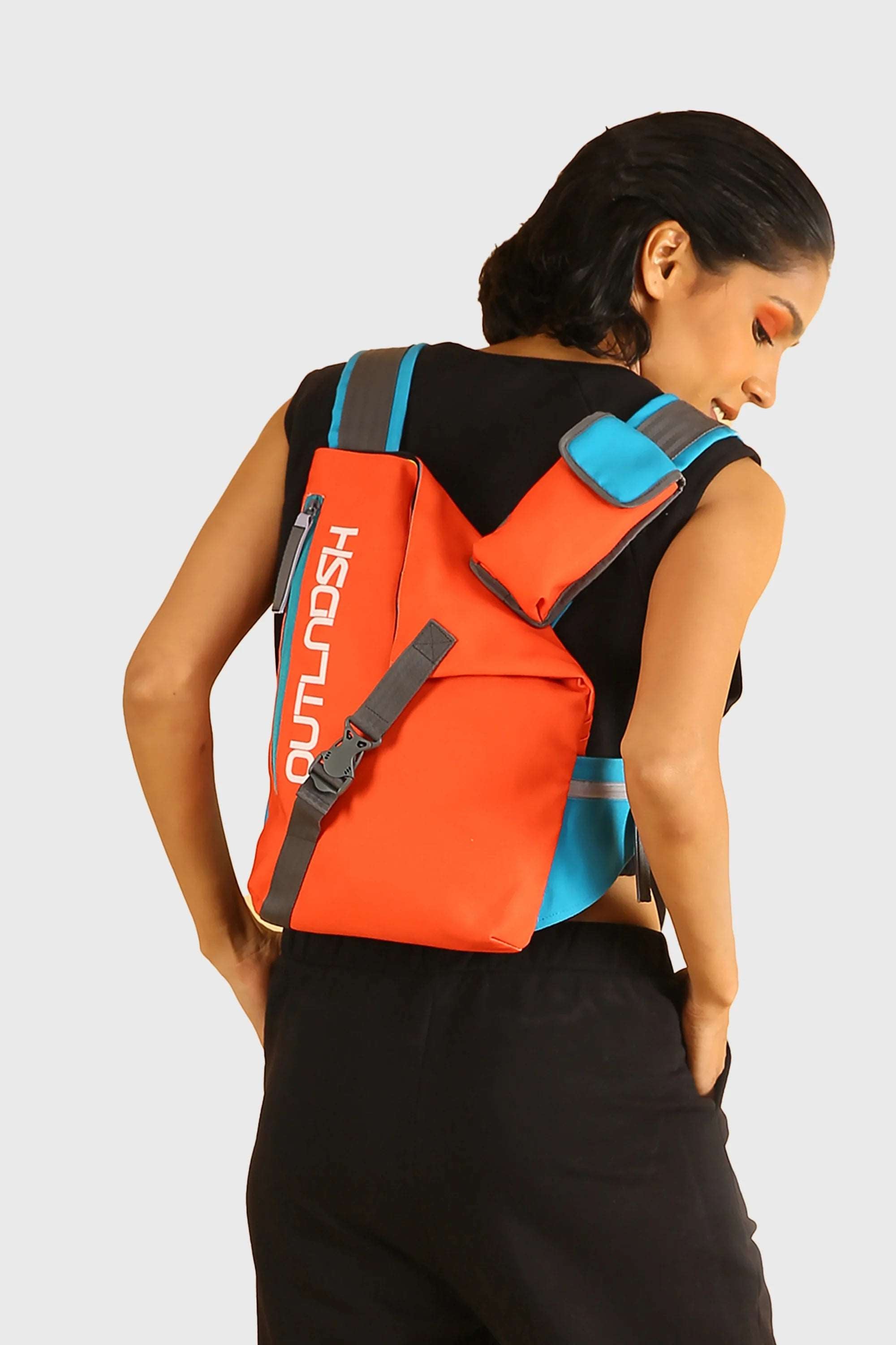 OUTLNDSH Backpack bag plus chest bag orange color 