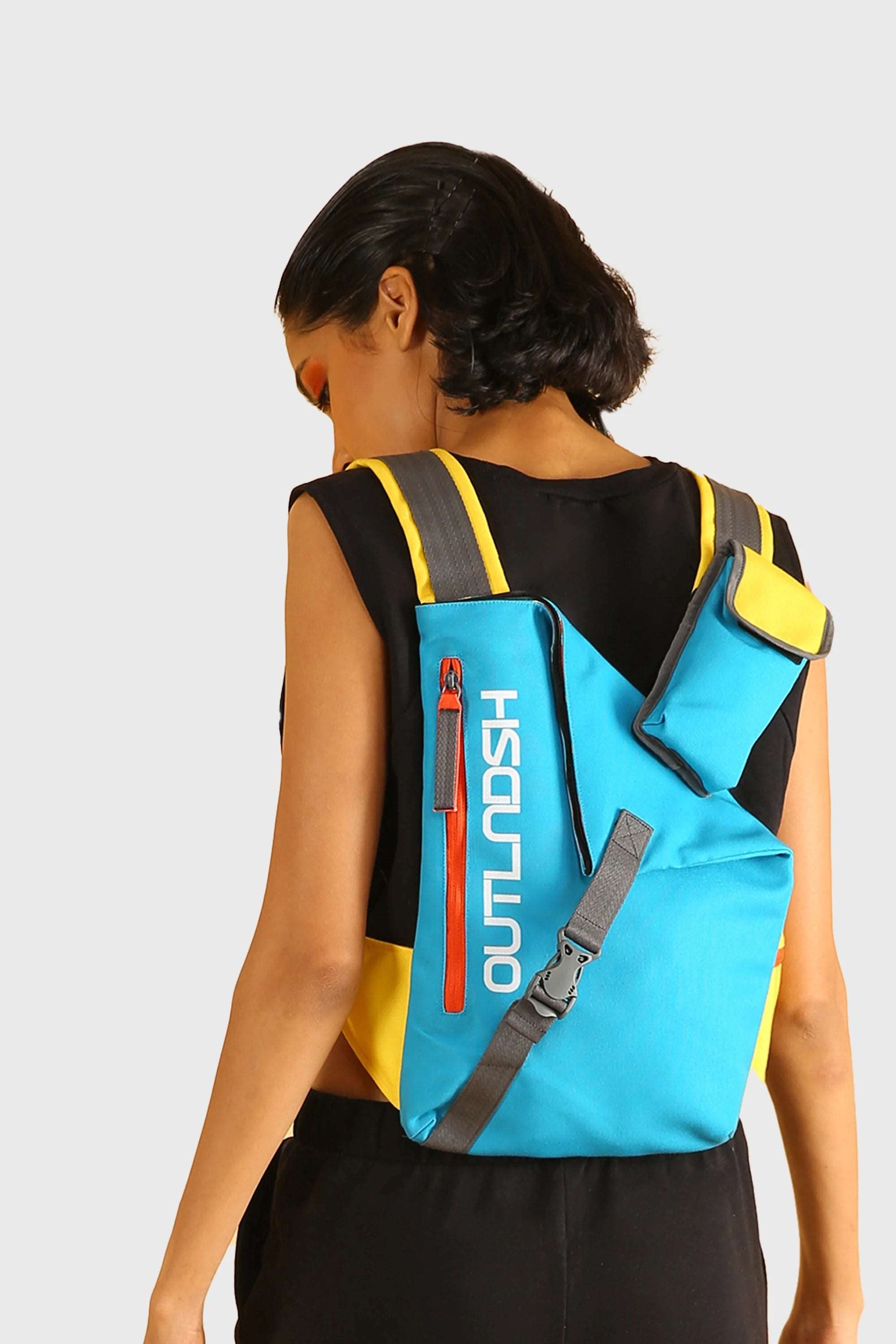 OUTLNDSH Backpack bag plus chest bag blue color 